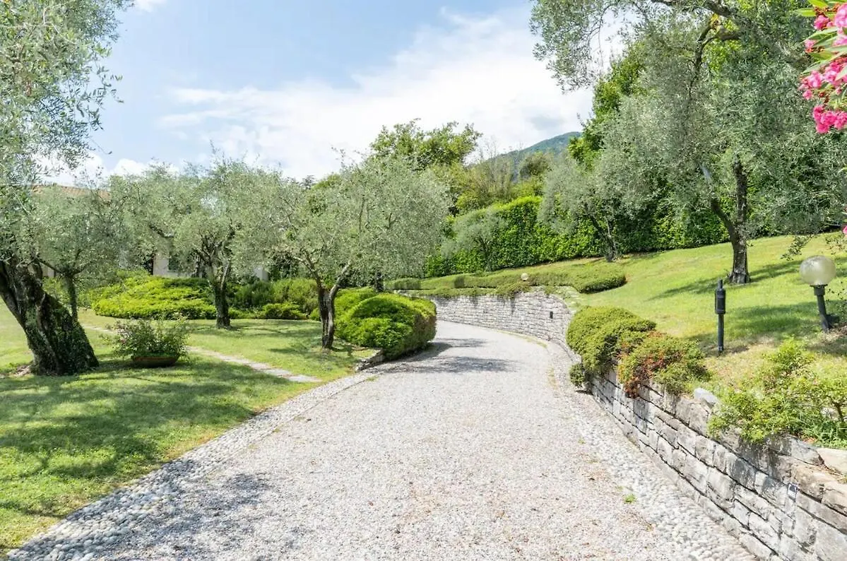 Carate Villa Carate Urio 0*,  Italië